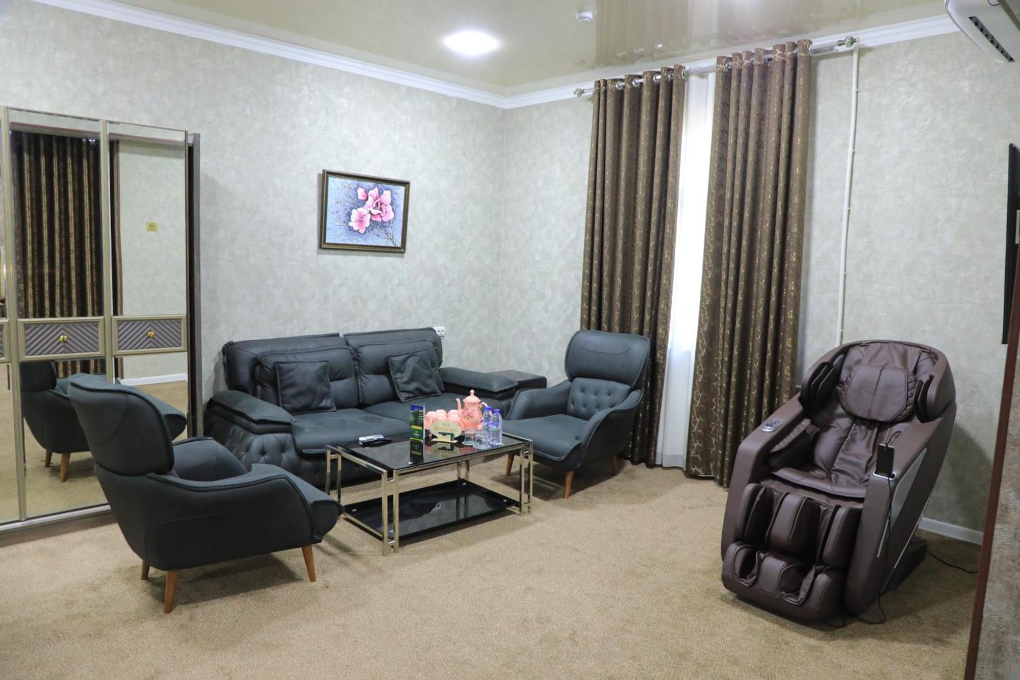 Hobiz Hotel ナボイ エクステリア 写真