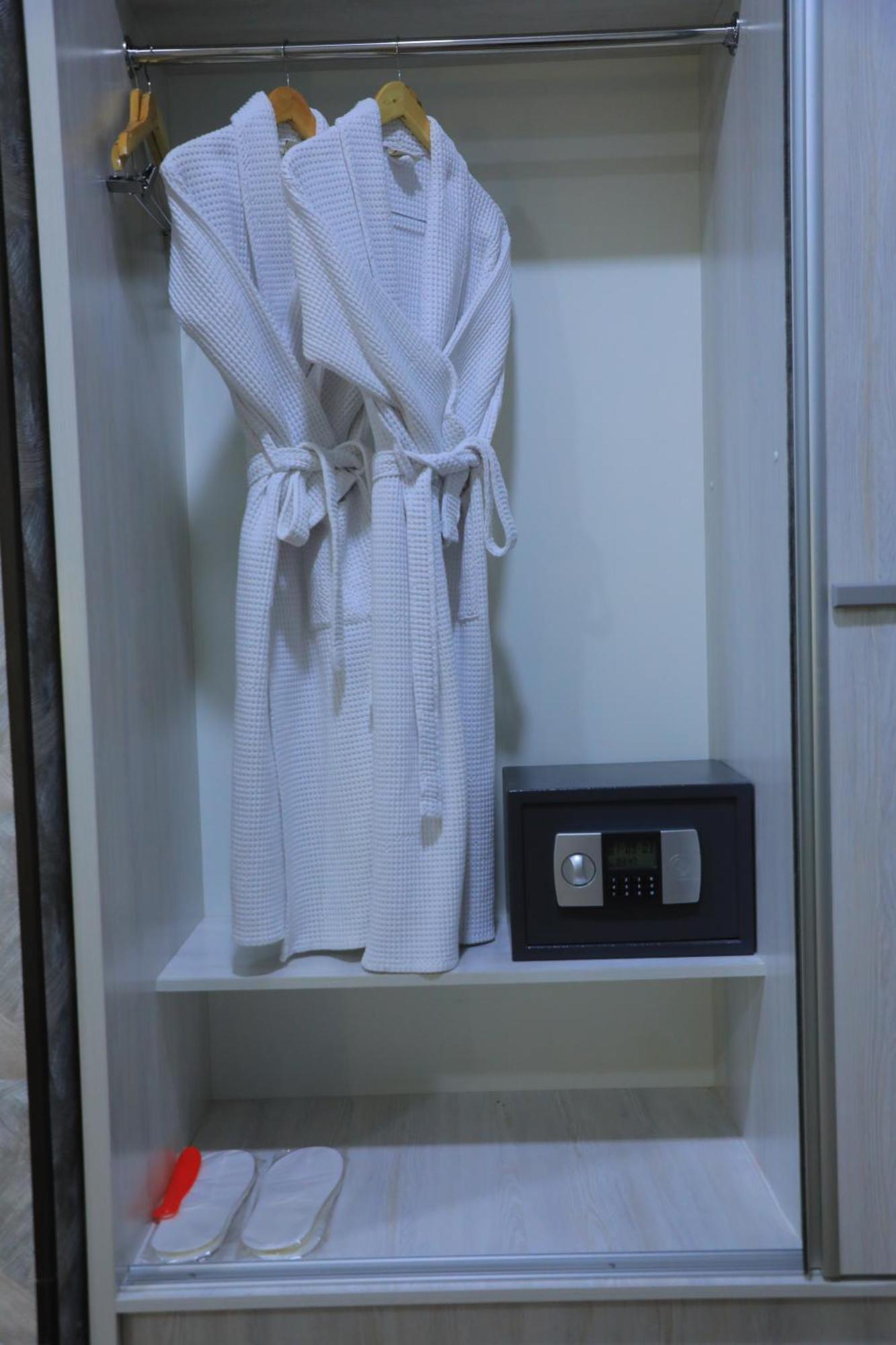 Hobiz Hotel ナボイ エクステリア 写真