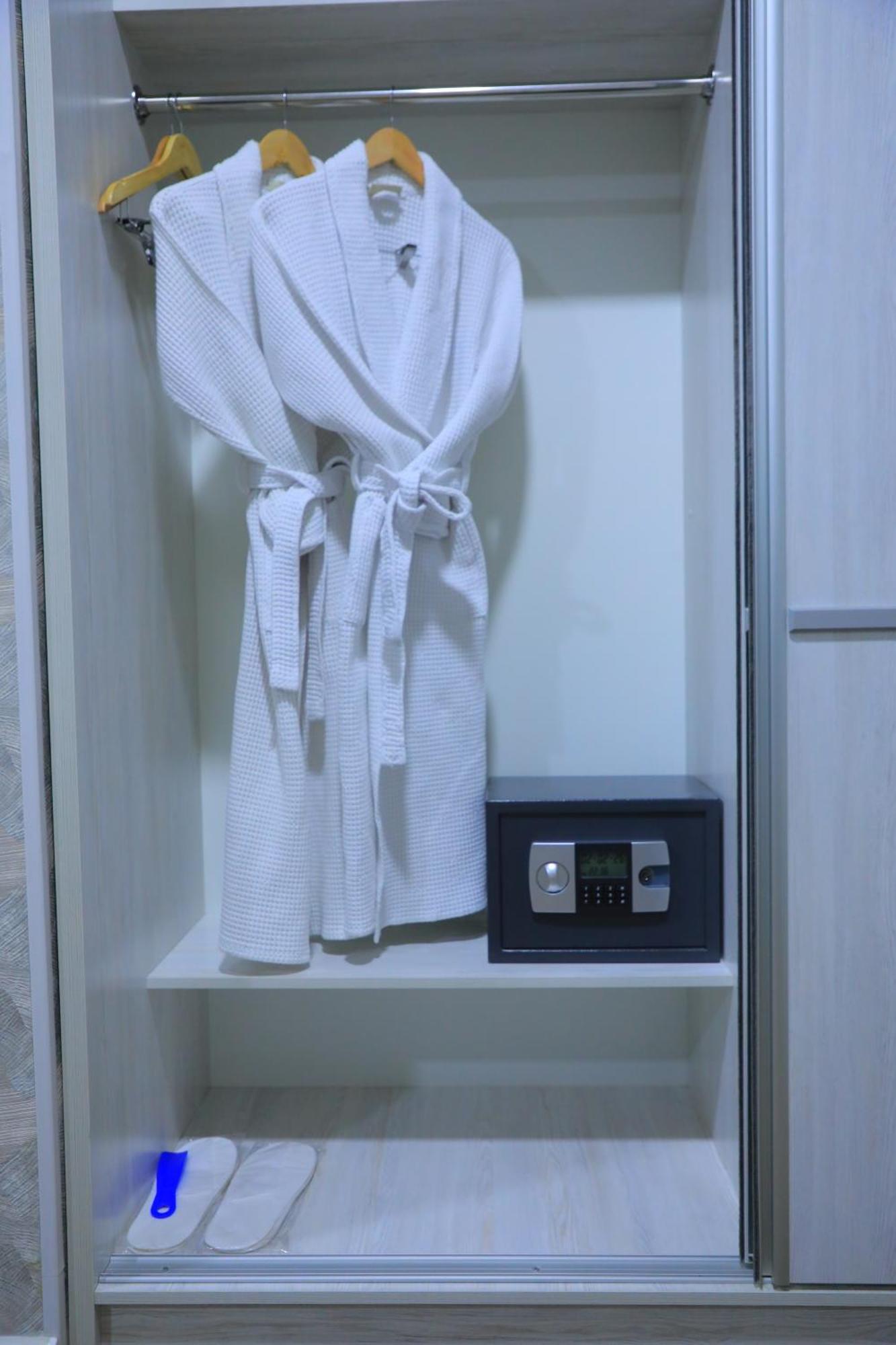 Hobiz Hotel ナボイ エクステリア 写真